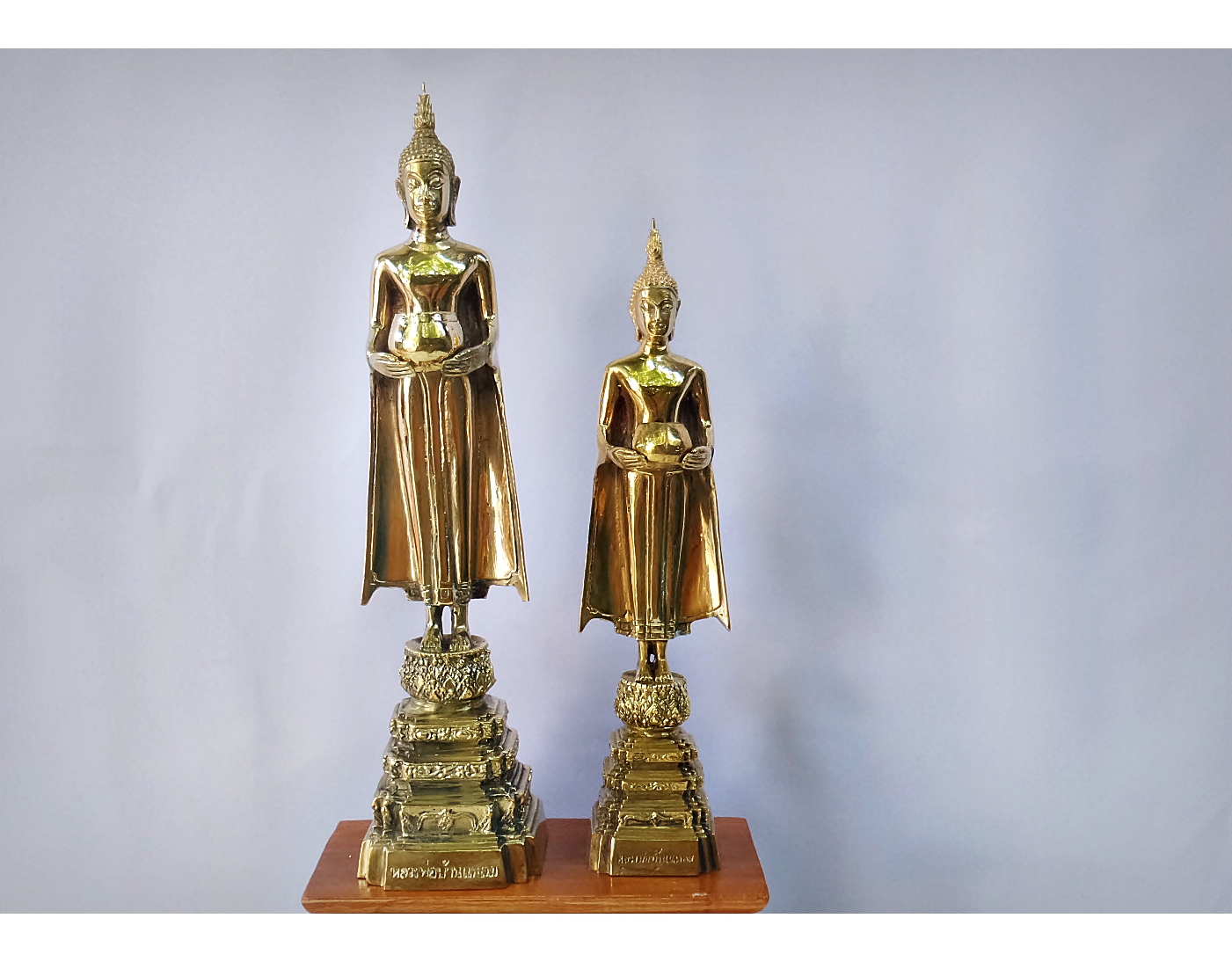 หลวงพ่อบ้านแหลม เนื้อโลหะทองเหลือง