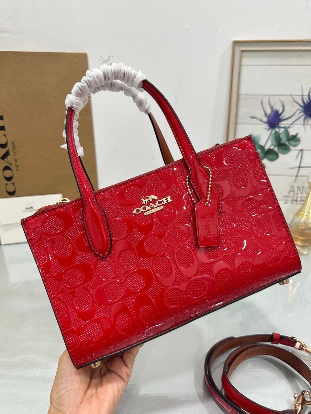 COACH NINA SMALL TOTE BAG (แอดไลน์ก่อนสั่งซื้อ)