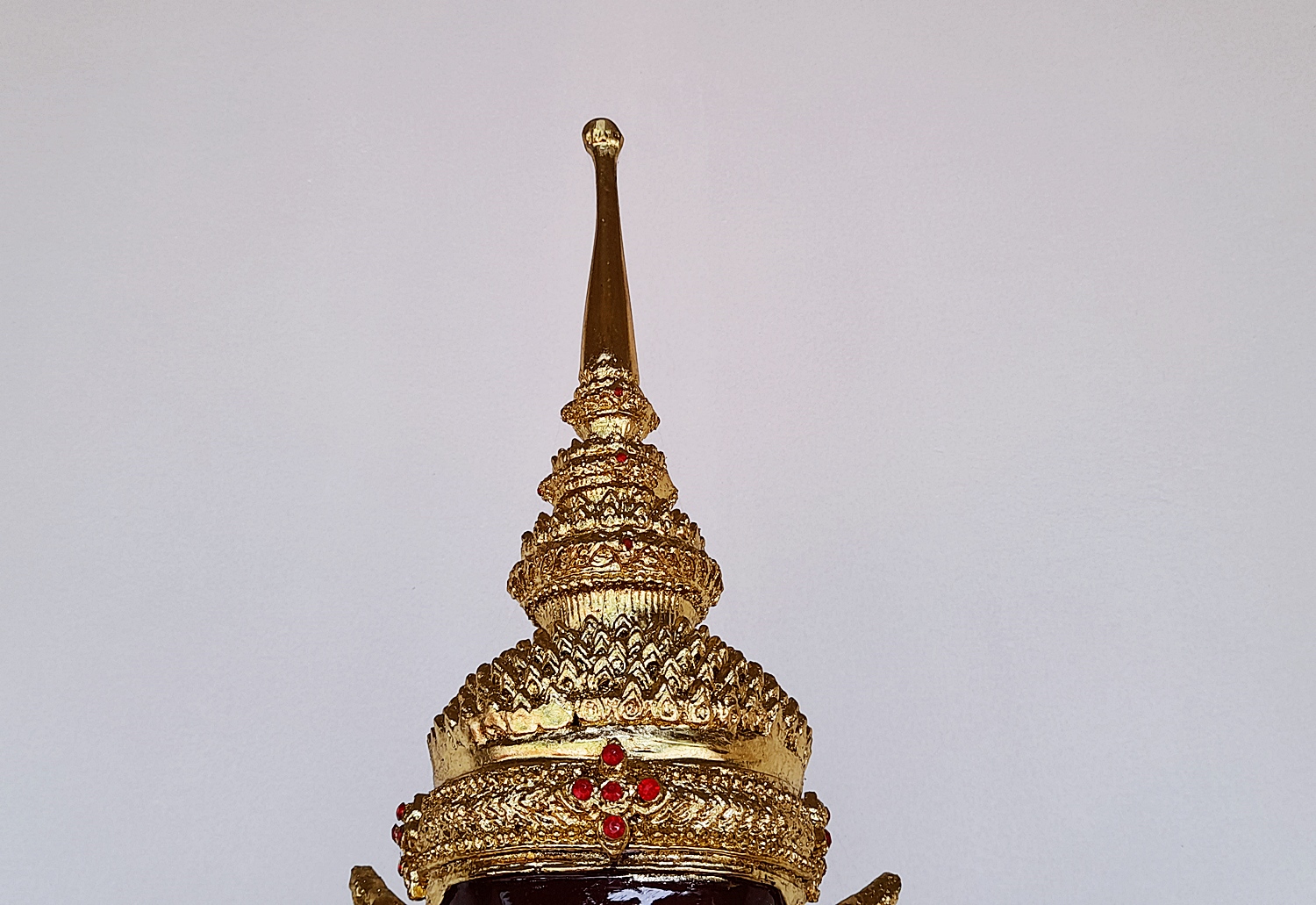 พระแก้วมรกต ปางพระจักรพรรดิ์ สีประจำวันเกิด7สี (ขนาดใหญ่) - (สีแดง สีเหลือง สีชมพู สีเขียว สีส้ม สีฟ้า สีม่วง)