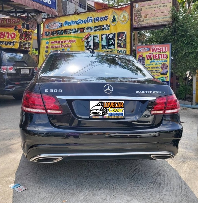 พรมปูพื้นรถยนต์ 6D Benz E300 W212