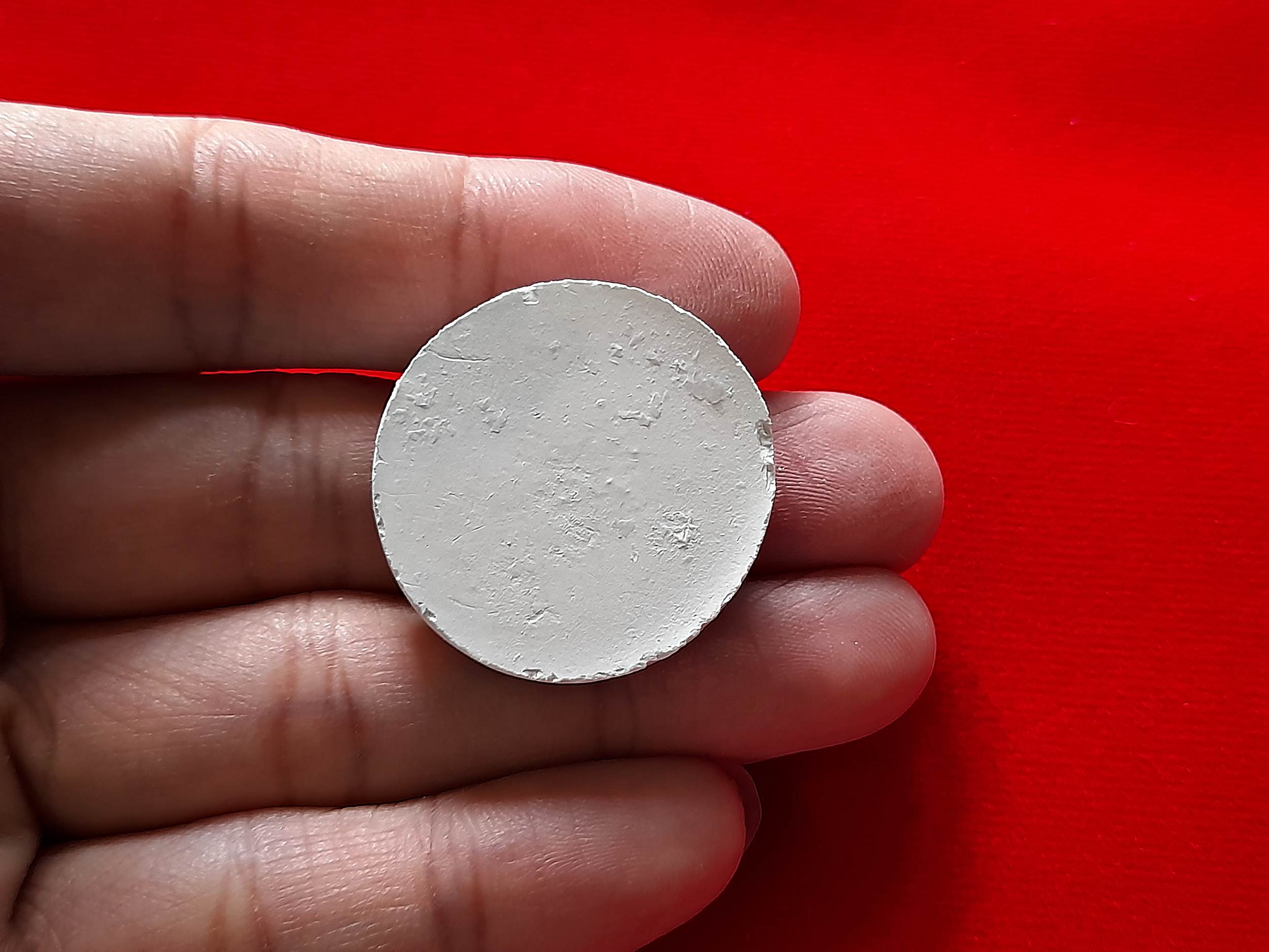 พระผงจักรพรรดิ หลวงปู่ดู่ วัดสะแก (ยอดพระจักรพรรดิ + พญานาค) ฐานครุฑ + ลูกแก้ว เนื้อผงจักรพรรดิ #รับประกันแท้ (สำหรับสวดควบคู่ภาวนากรรมฐาน) - หลวงตาม้า วัดถ้ำเมืองนะ จ.เชียงใหม่