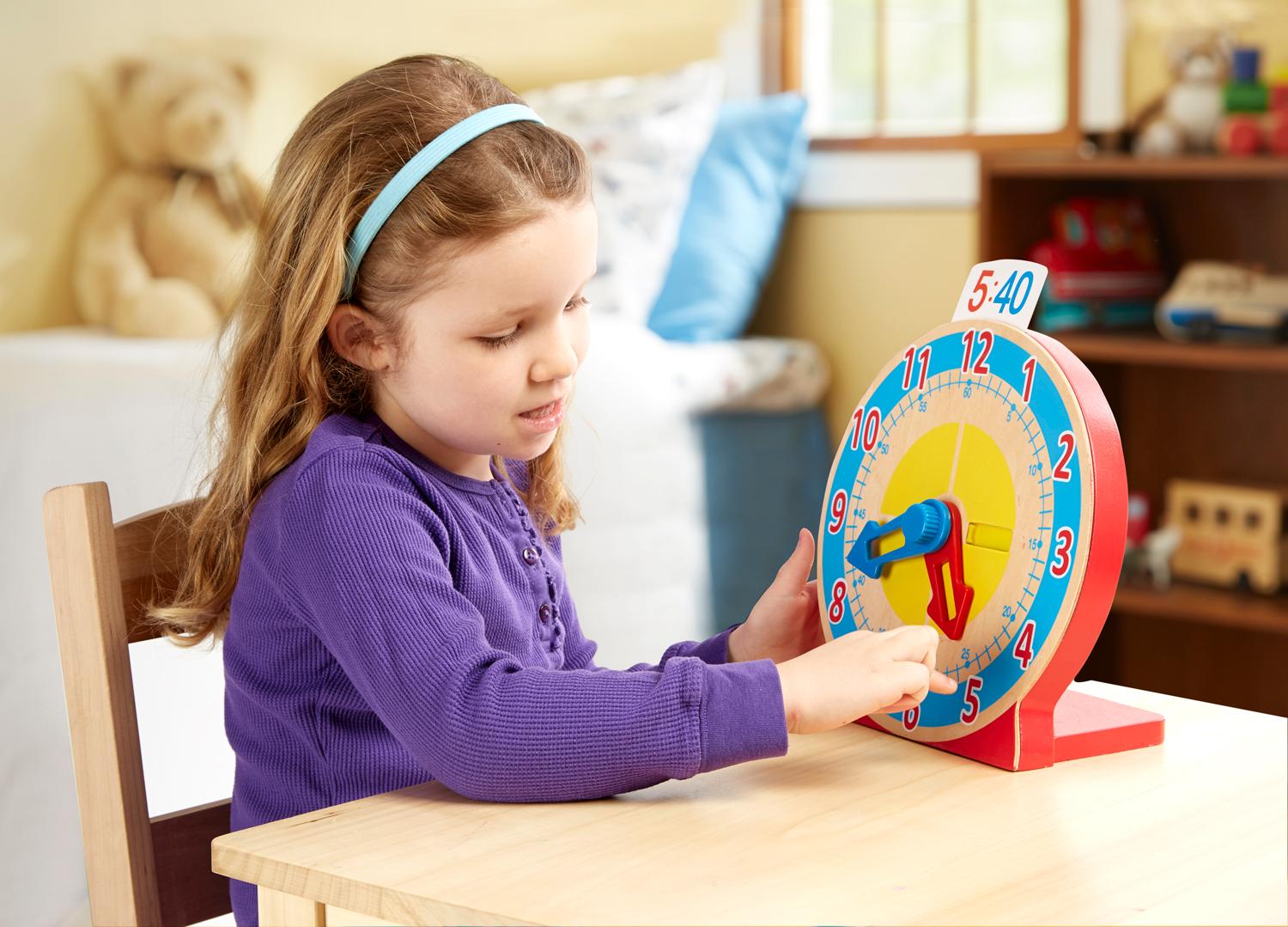 นาฬิกาไม้ปลอดสารพิษเสริมทักษะ Melissa & Doug Turn & Tell Clock
