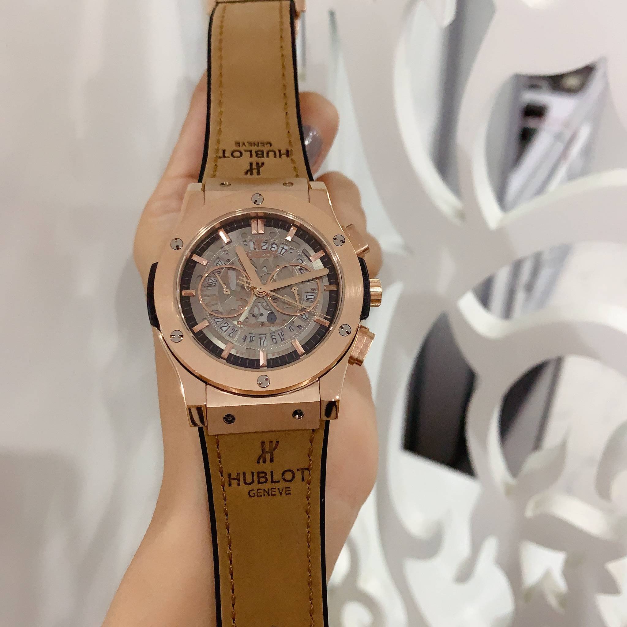 นาฬิกา Hublot Classic Fusion Mirror Swiss Silver หนังน้ำตาล