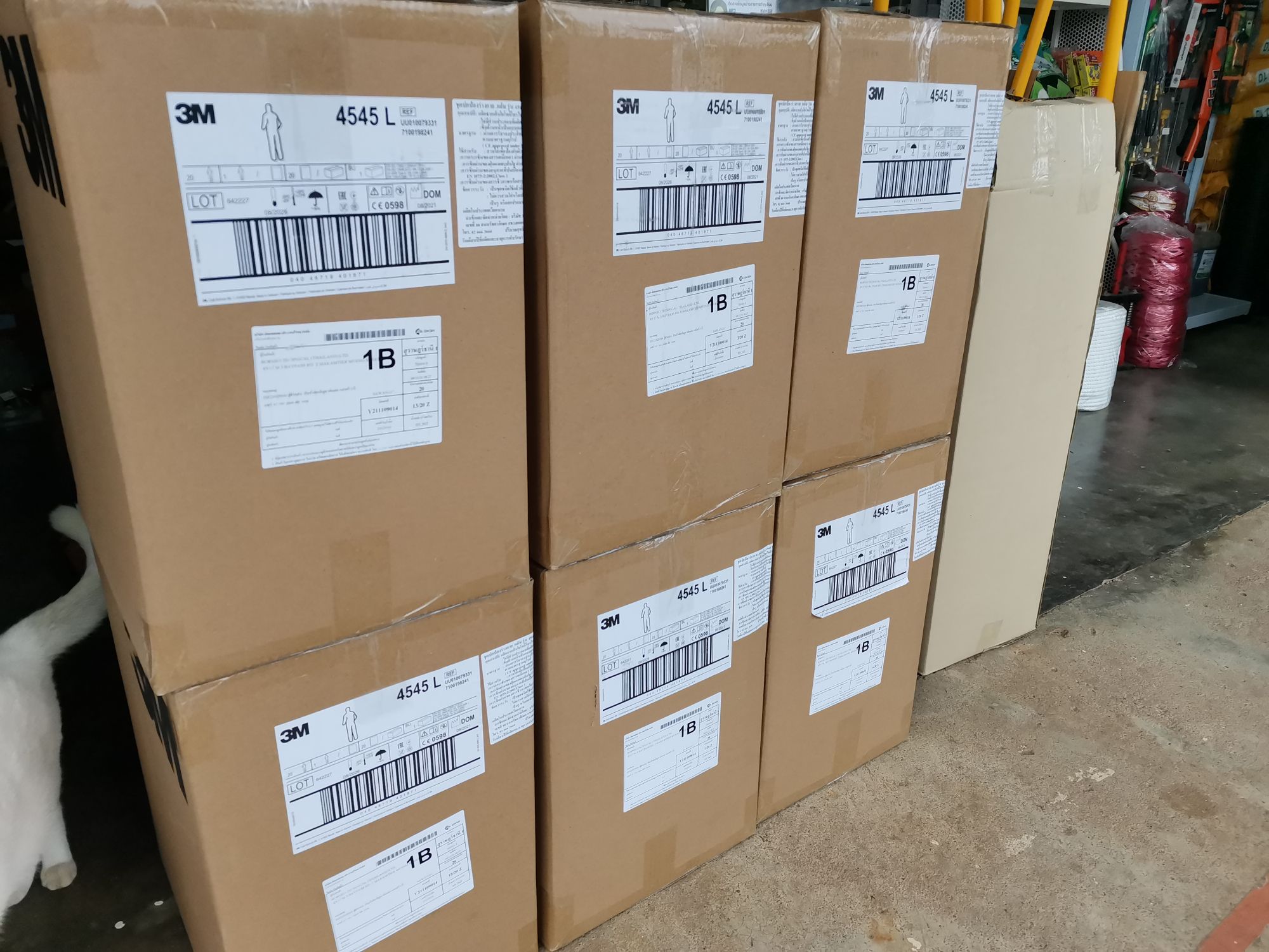 ชุด PPE 3M4545 สีขาว Type5/6 มาตรฐาน EN 14126 Type 5,6 ป้องกันฝุ่น สารเคมีเหลว สารติดเชื้อ อนุภาคกัมมันตรังสี