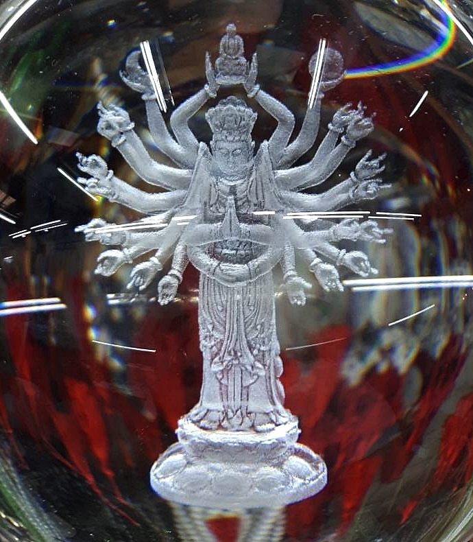 ลูกแก้ว ลาย3มิติ พระแม่กวนอิม เจ้าแม่กวนอิม ปางพันกร (หลายขนาด ขายปลีก ขายส่ง)