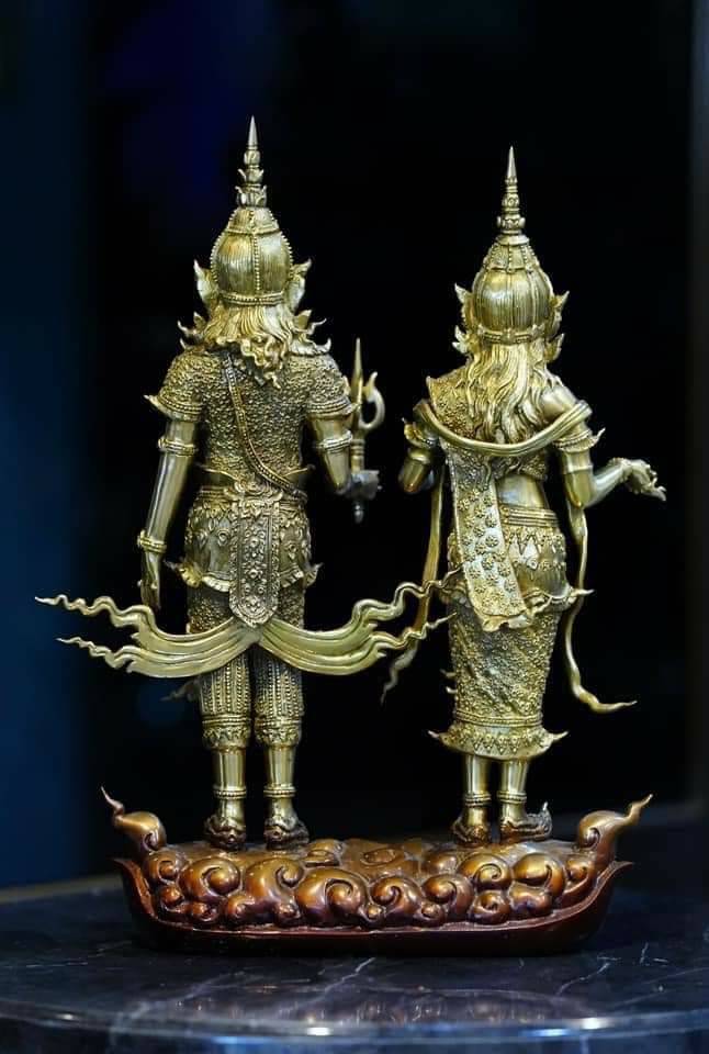 รูปหล่อ ท่านปู่พระอินทร์-ท่านย่า เนื้อทองเหลือง (ขนาดหน้าตัก9นิ้ว สูง13นิ้ว โค็ด หมายเลข55 จัดสร้าง80องค์ ) ปี2563 #รับประกันแท้ - หลวงพ่อเล็ก วัดท่าขนุน