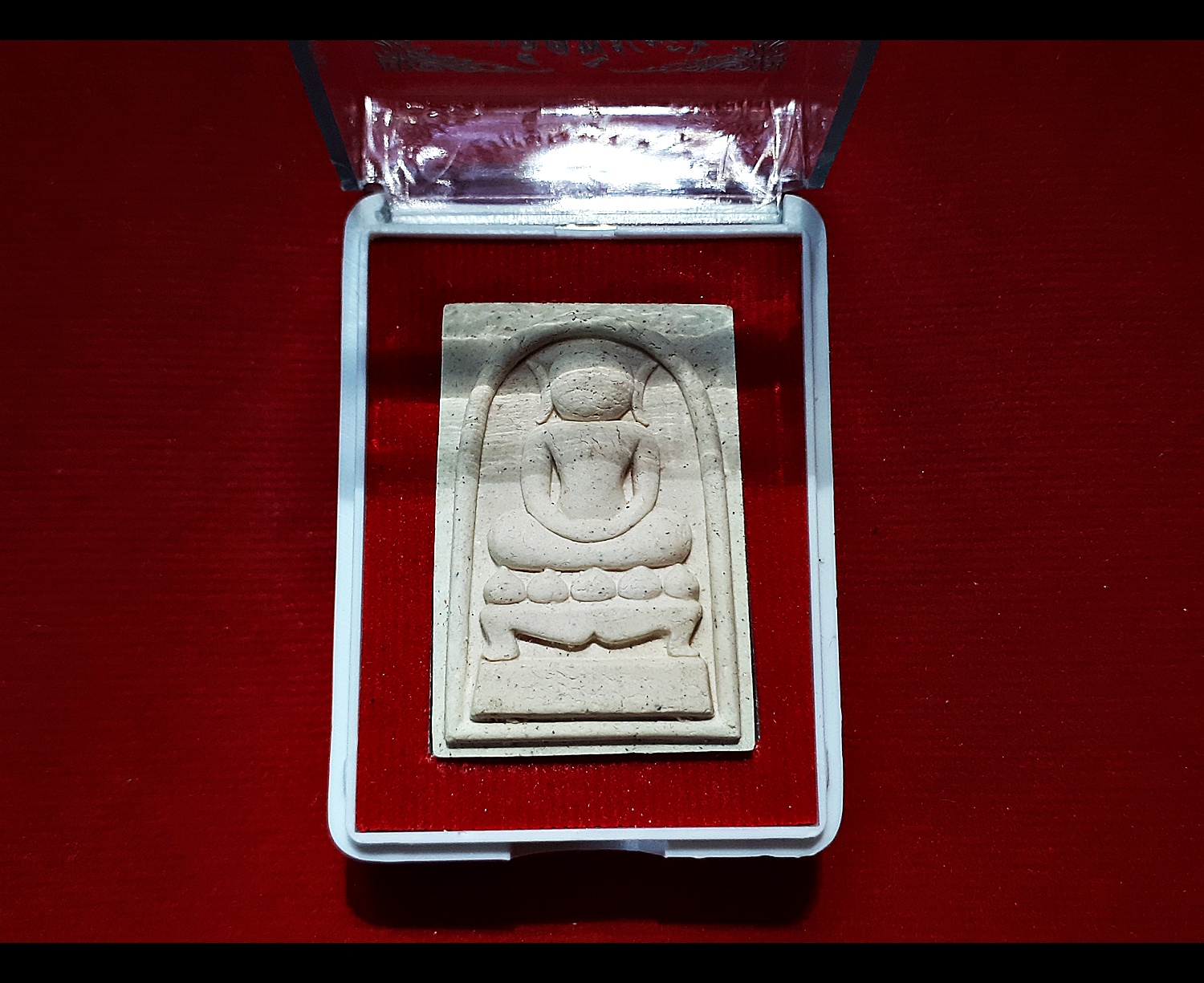 พระสมเด็จ พิมพ์ทรงไกเซอร์ หลัง หลวงปู่สมเด็จพระพุฒาจารย์โต(สมเด็จโต) เนื้อผง ปี2563 - หลวงพ่อเล็ก วัดท่าขนุน (พิธีเสกพร้อมสมเด็จองค์ปฐมพลิกชีวิตเนื้อทองคำวาระแรก)