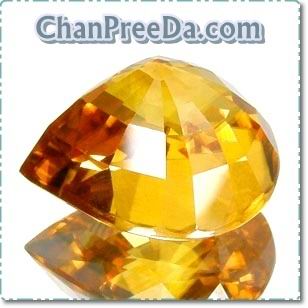 Yellow Zircon เพทายสีเหลือง รูปหยดน้ำขนาดใหญ่ 8.33 กะรัต ขนาด 10.47x12.36x7.43 มิล สีเหลืองเข้ม เนื้อสะอาดทั้งเม็ดไม่มีตำหนิ ไฟดี รูปร่างสวยมาก