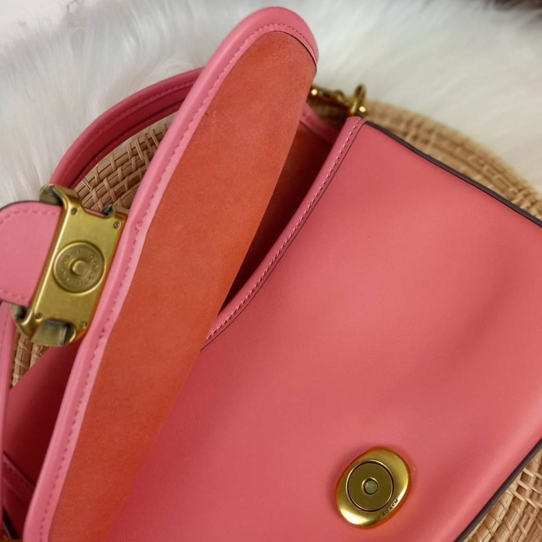 COACH SOFT TABBY SHOULDER BAG (แอดไลน์ก่อนสั่งซื้อ)