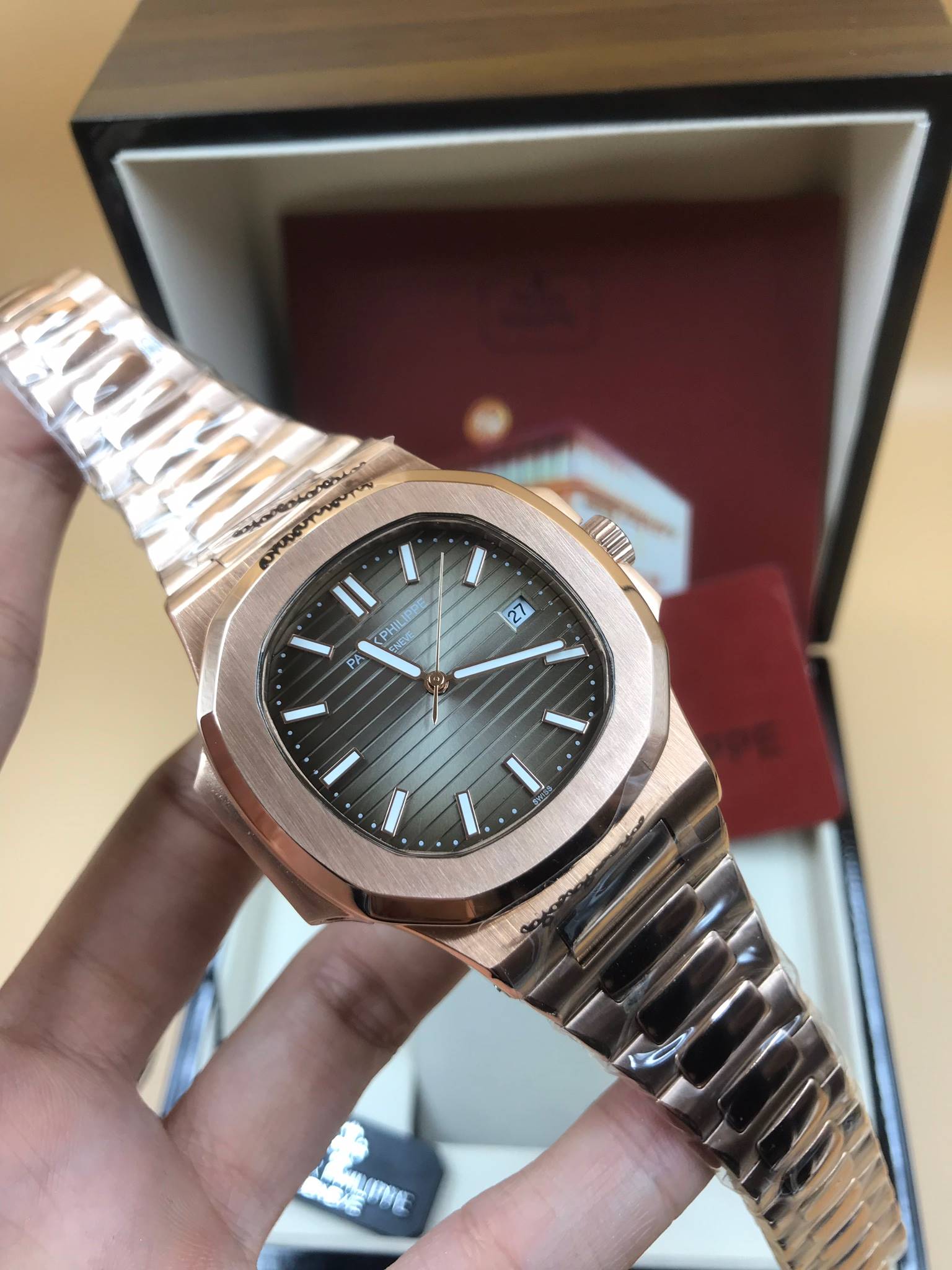 นาฬิกา Patek Philippe รุ่น Nautilus งาน Mirror Swiss สาย Stainless Steel