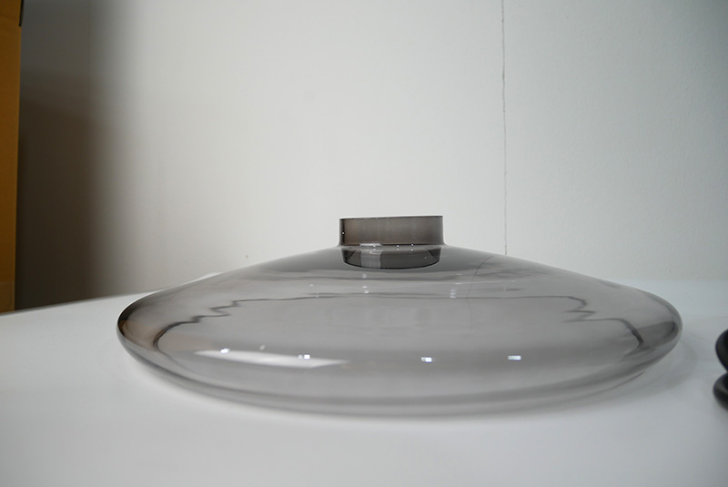 โคมไฟแขวนเพดานโป๊ะแก้วหัวไม้ [BYG-0014]