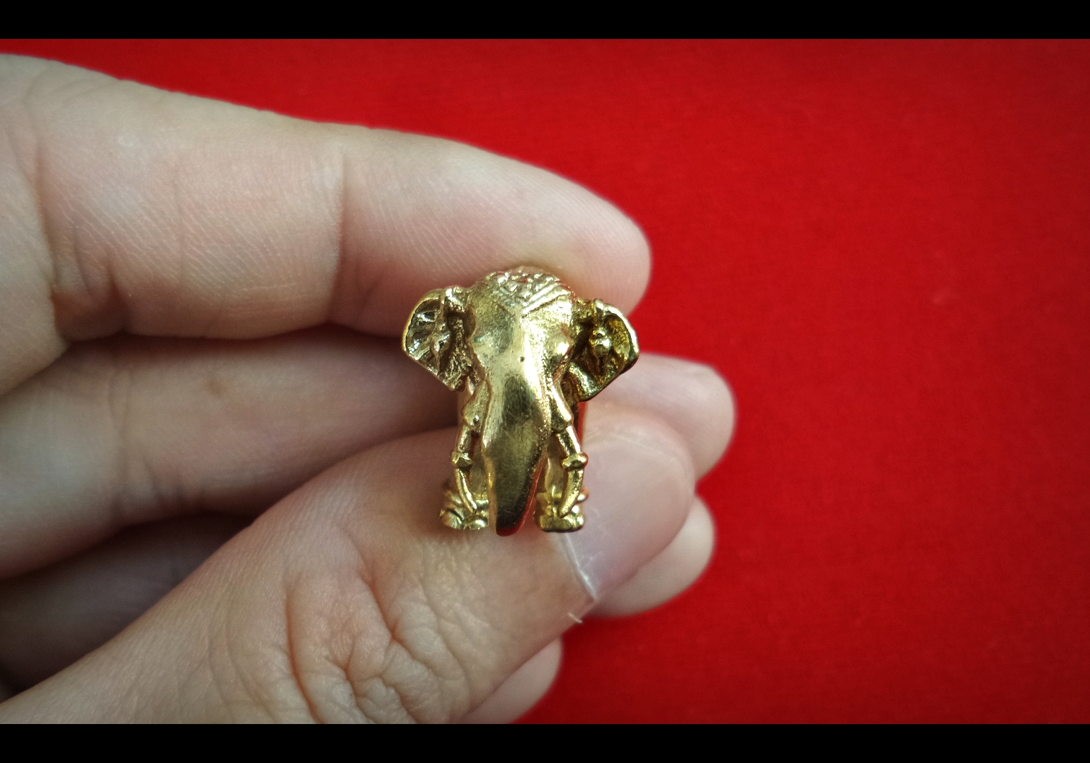 พญาช้างปุ้ก่ำงาเขียว ออกวัด วัดพระพุทธบาถ้ำป่าไผ่ เนื้อ ทองเหลืองนอกปัดเงา