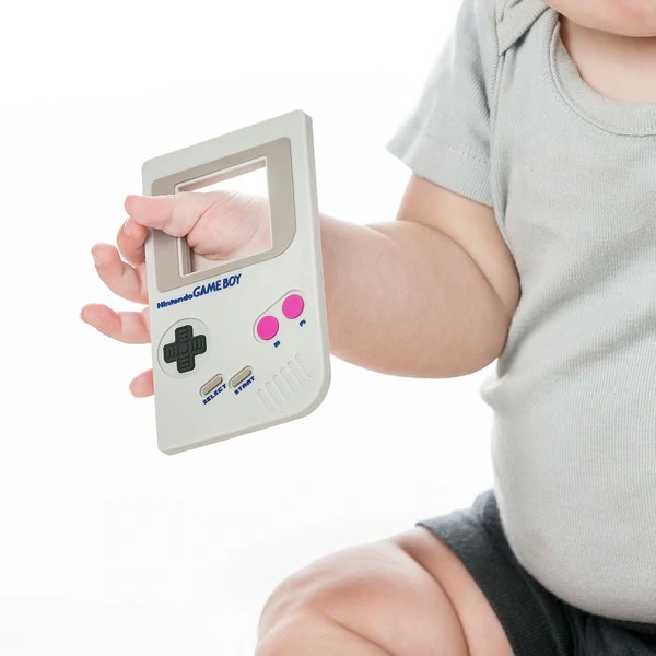 ยางกัดชนิดซิลิโคนสำหรับทารกและเด็กเล็ก BUMKINS Nintendo Game Boy Silicone Teether