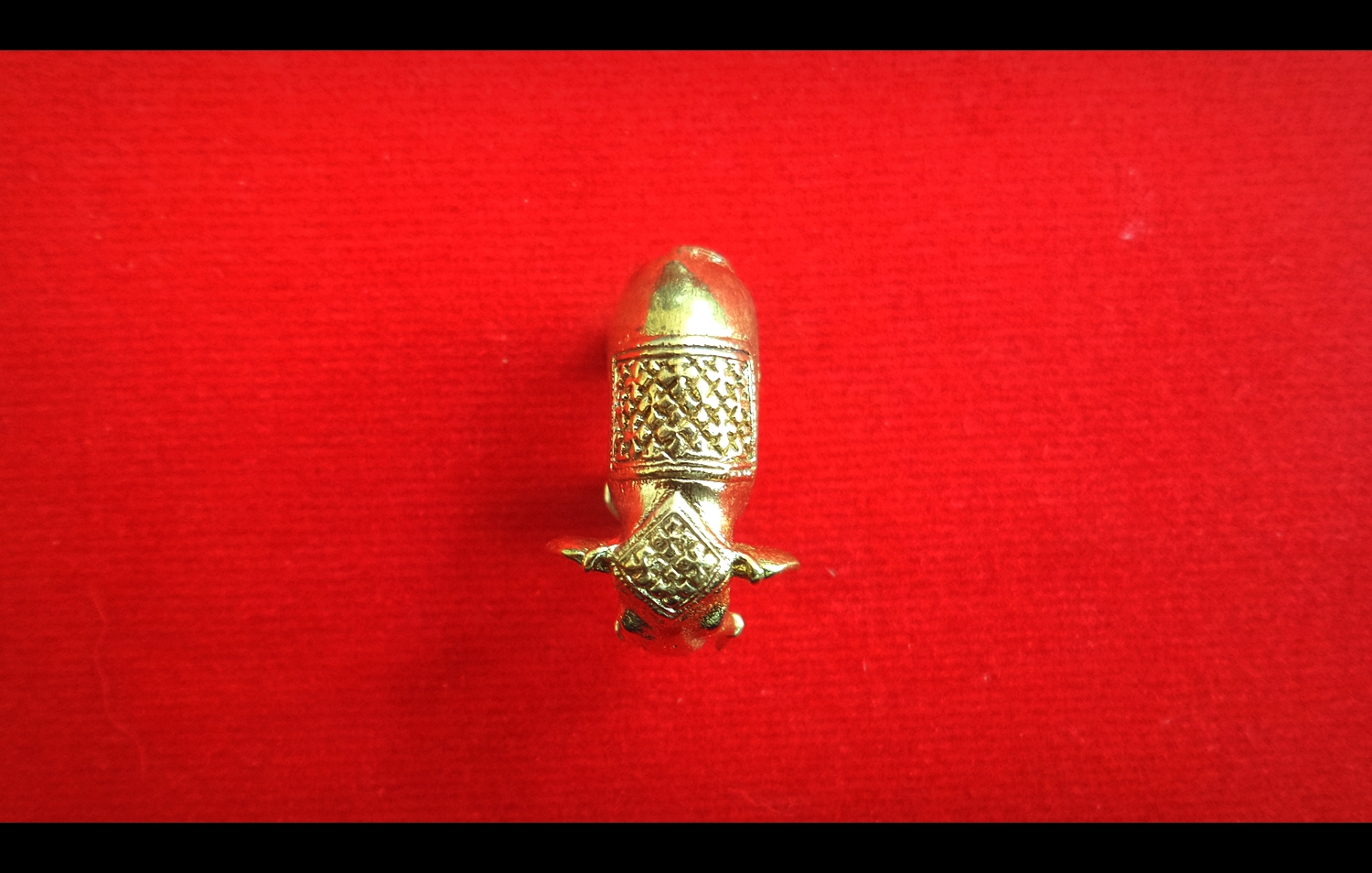 พญาช้างปุ้ก่ำงาเขียว ออกวัด วัดพระพุทธบาถ้ำป่าไผ่ เนื้อ ทองเหลืองนอกปัดเงา