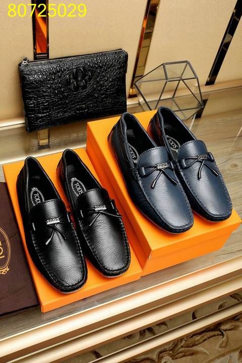 รองเท้า td men แบบอีกเยอะกดดูด้านในค่ะ size 38-44 ,45 มีบางแบบ