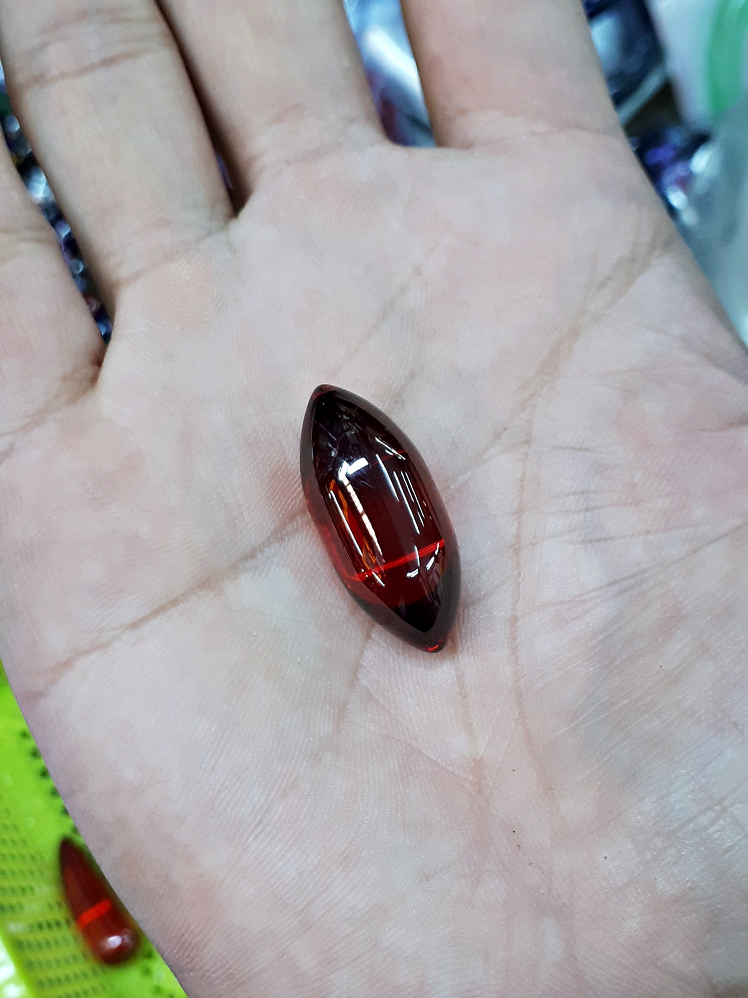 เม็ดลูกแก้ว พญานาค ทรงรี ขนาด ยาว 13 มิล หนา 30มิล