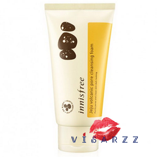 Innisfree Jeju Volcanic Pore Cleansing Foam 150mL คลีนซิ่งโฟมมีส่วนผสมของหินตะกรันภูเขาไฟ ช่วยดูดซับความมัน และทำความสะอาดรูขุมขนอย่างล้ำลึก