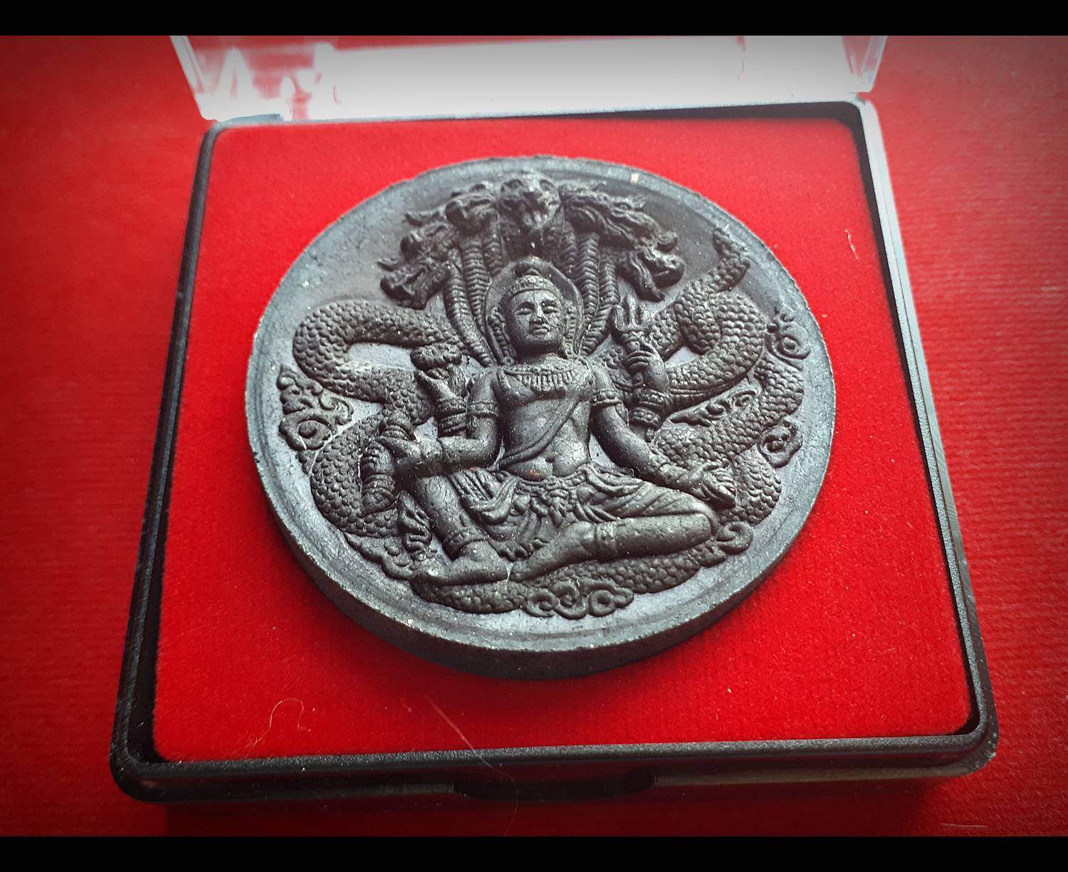 เหรียญ จตุคามรามเทพ(พิมพ์ใหญ่) เนื้อผงดำ รุ่นมหัศจรรย์ทุ่งเศรษฐี9แผ่น (ปลุกเสก 9ประเทศ) (ใส่มวลสารจตุคาม ปี30) ปลุกเสก ปี2550 #รับประกันแท้ - หลวงพ่อเณร วัดทุ่งเศรษฐี