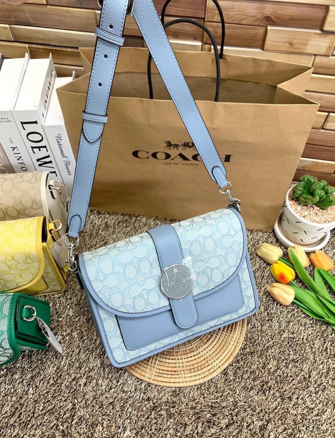 COACH LONNIE CROSSBODY ((C8307)) (แอดไลน์ก่อนสั่งซื้อ)