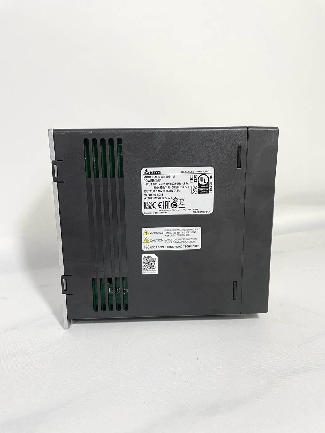Delta AC Servo Drive ASDA-A2 Series Model:ASD-A2-1021-M 1KW 220V 1-phase / 3-phase
