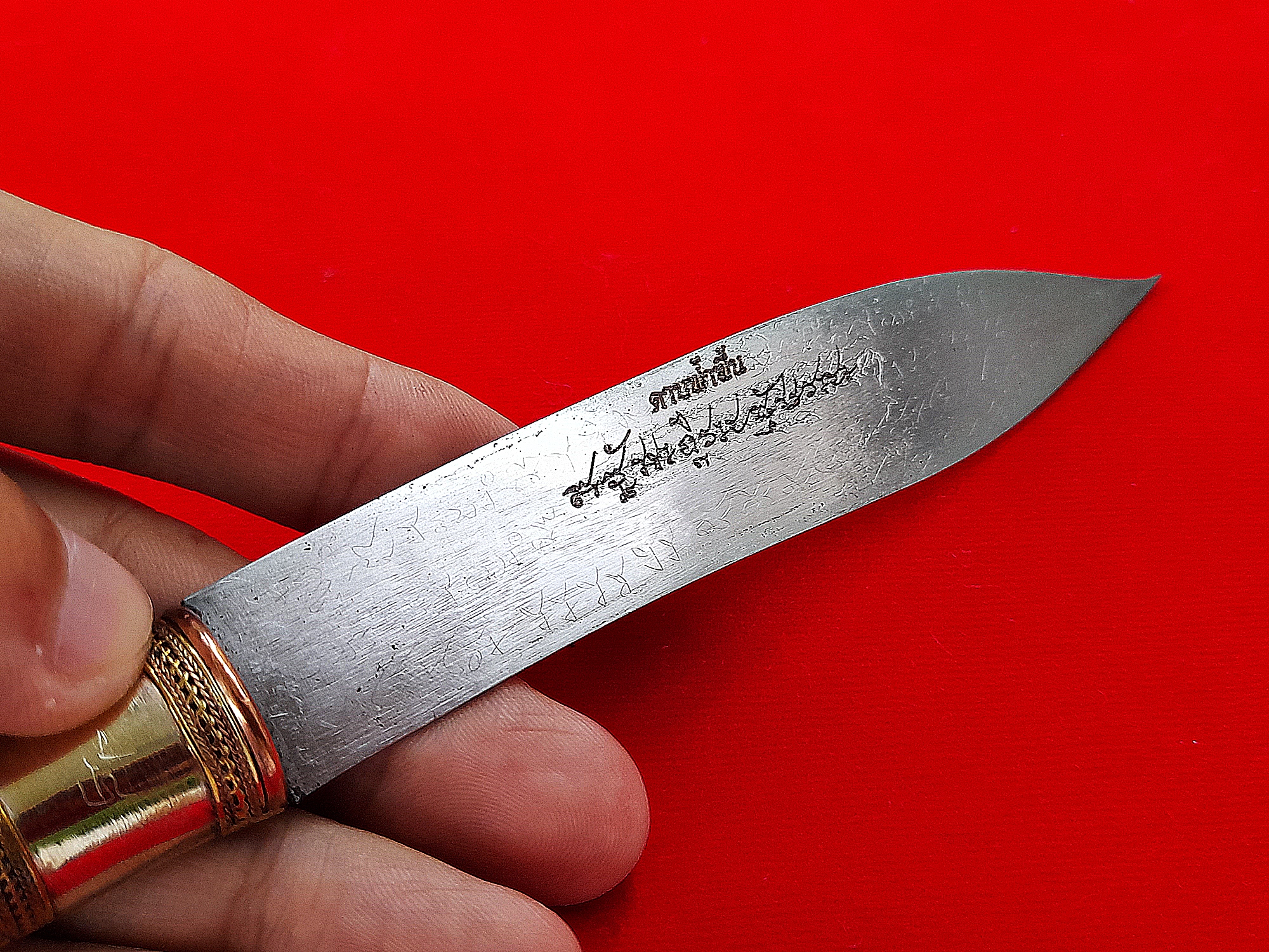 มีดหมอ ดาบฟ้าฝื้น ด้ามฝักเนื้อไม้มะค่า (บรรจุมวลสาร ตะกรุดเงิน ชนวน มหาสะท้อน มหาระงับ มหาจักรพรรดิ) (เล่มใหญ่ ยาว9นิ้วครึ่ง จัดสร้าง29เล่ม) ปี2564 #รับประกันแท้ - (รุ่นนี้ท่านทำให้พิเศษ)