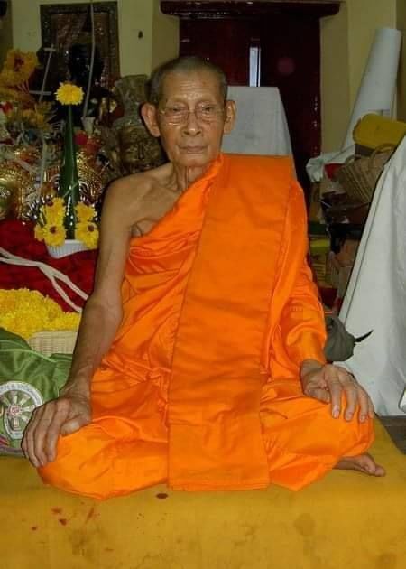 รูปหล่อ หลวงพ่อทรง วัดศาลาดิน เนื้อเรซิ่น (ฐาน5นิ้ว) ใต้ฐานบรรจุอัฐิหลวงปู่ทรง ปี2554 #รับประกันแท้