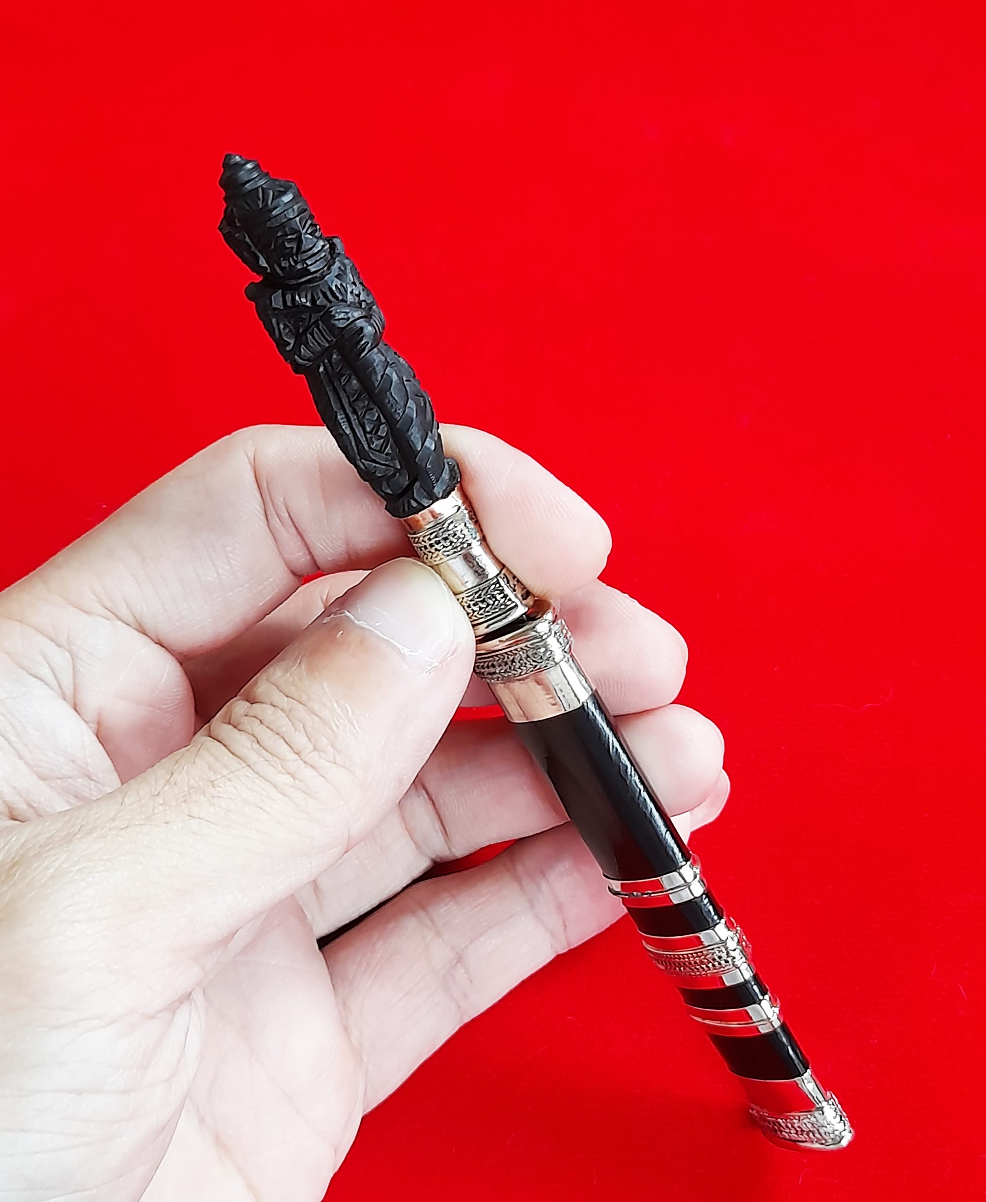 มีดหมอ (ตีจากเหล็กยอดพระธาตุ) ด้ามหัวท้าวเวสสุวรรณ เข้าพิธีปลุกเสก 3ปี