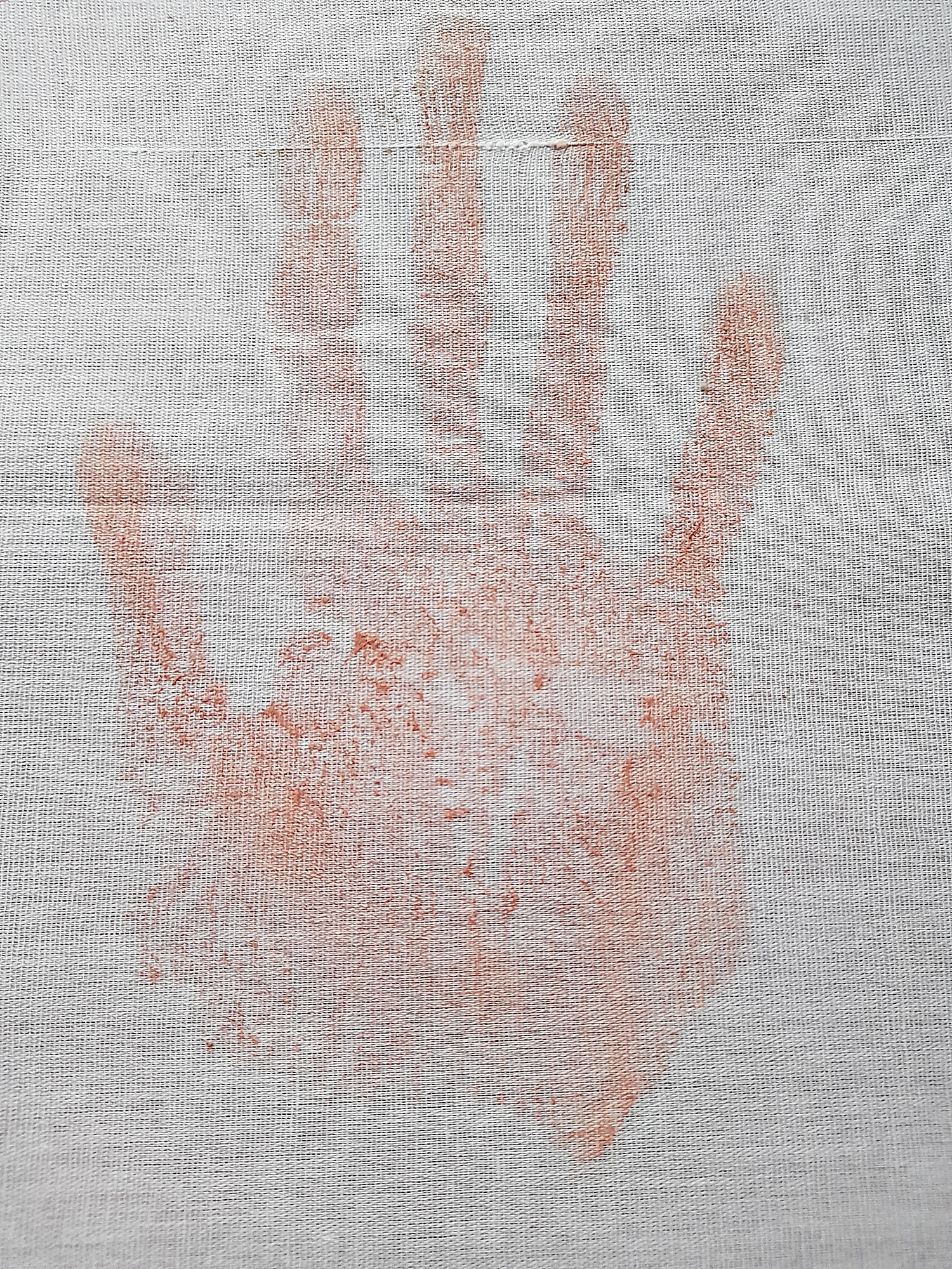 ผ้ายันต์รอยฝ่ามือ (ฝ่ามือพระโพธิสัตว์มังกรฟ้า) (มือขวา ปั๊มขมิ้นสด ไม่อดไม่อยากไปไหนใครก็รักแคล้วคลาด) ปี2553 (#รับประกันแท้) - ครูบากฤษดา วันสันพระเจ้าแดง(วัดป่ายาง) จ.ลำพูน