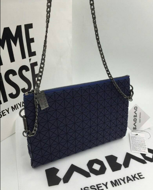 พร้อมส่ง กระเป๋า issey clutch 24 cm คลัช มีสายยาว