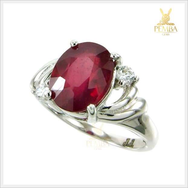 แหวนทับทิมแท้ สีแดงเลือดนก ดีไซน์สวยเก๋ ดูมีไตล์ แหวนพลอยแท้