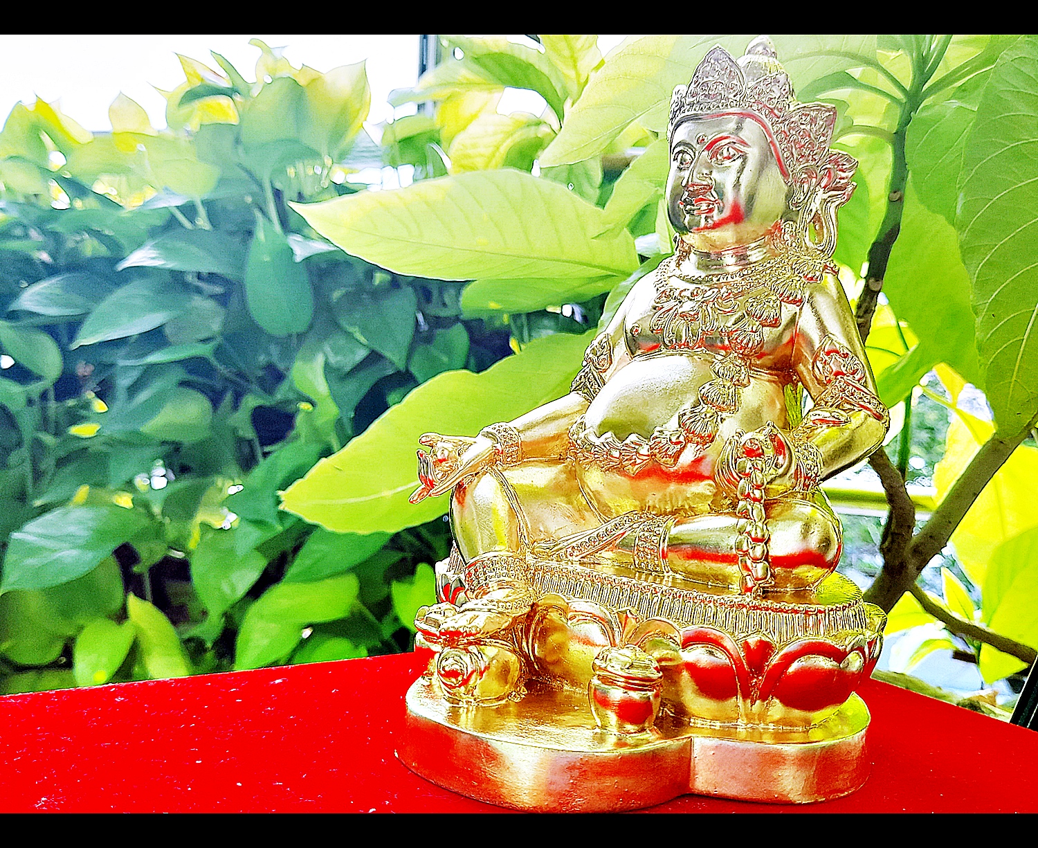 รูปหล่อ ท้าวเวสสุวรรณ ปาง ไฉ่ซิงเอี๊ย(ธนบดี) นั่งรับทรัพย์ เนื้อทองเหลือง ปิดทองแท้(ปิดทองก่อนปลุกเสก) ปี2564 - (เทพเจ้าแห่งโชคลาภ ความมั่งคั่ง) (ขนาดตั้งบูชา หน้าตัก4นิ้ว ฐาน4นิ้วครึ่ง สูง6นิ้ว) #พิธีนี้ไฉ่ซิงเอี๊ยท่านมาสงเคราะห์ปลุกเสกเอง