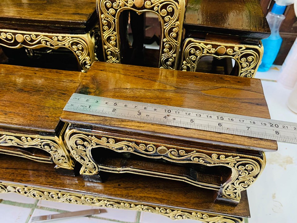 โต๊ะหมู่บูชา (หมู่9หน้า4) - (ไม้สัก แต่งลงลายดิ้นทอง)