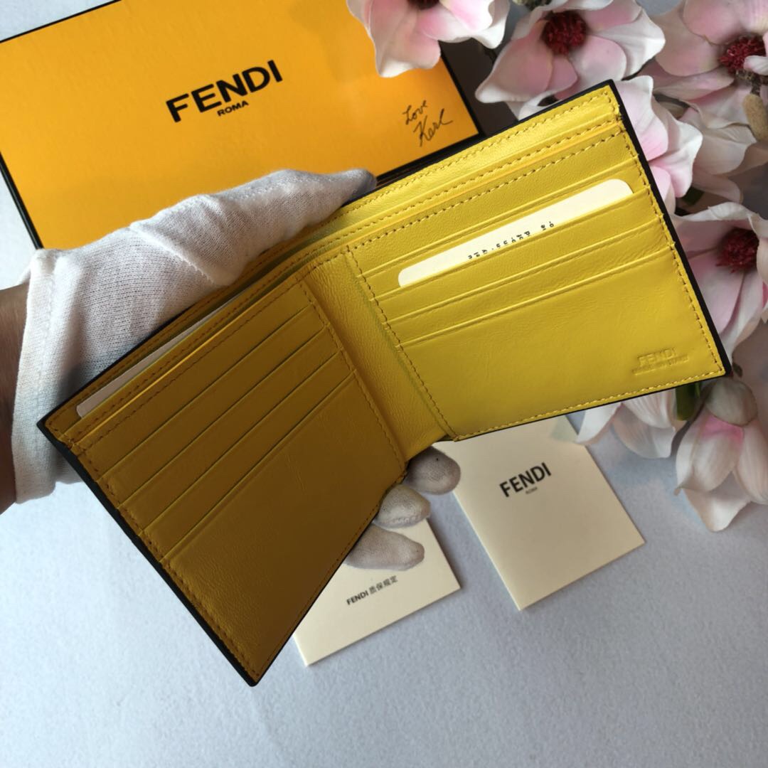 กระเป๋าสตางค์ fd bugs bifold short wallet แบบพับ ใบสั้น ข้างในสีเหลืองมีหลายแบบ
