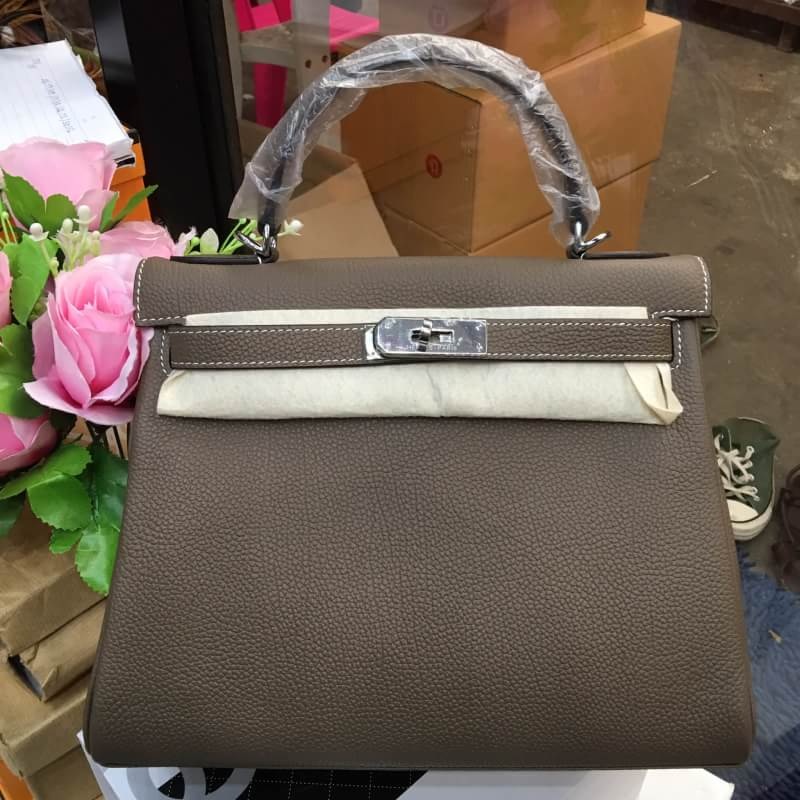 พร้อมส่ง กระเป่า hm kelly togo 28 cm สีเทา etoupe ด้ายขาว