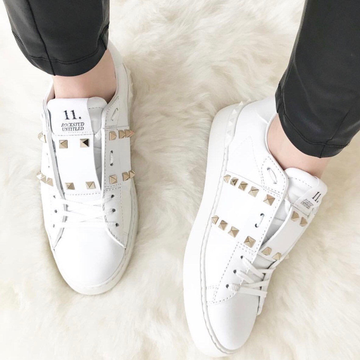 รองเท้าผ้าใบ valen men sneakers ชาย size 40-45 สีขาวและดำ