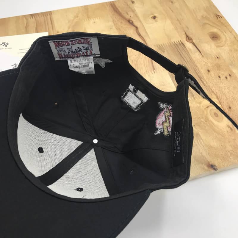 หมวกแก๊ป ny cap ลายดอกไม้ สีดำ