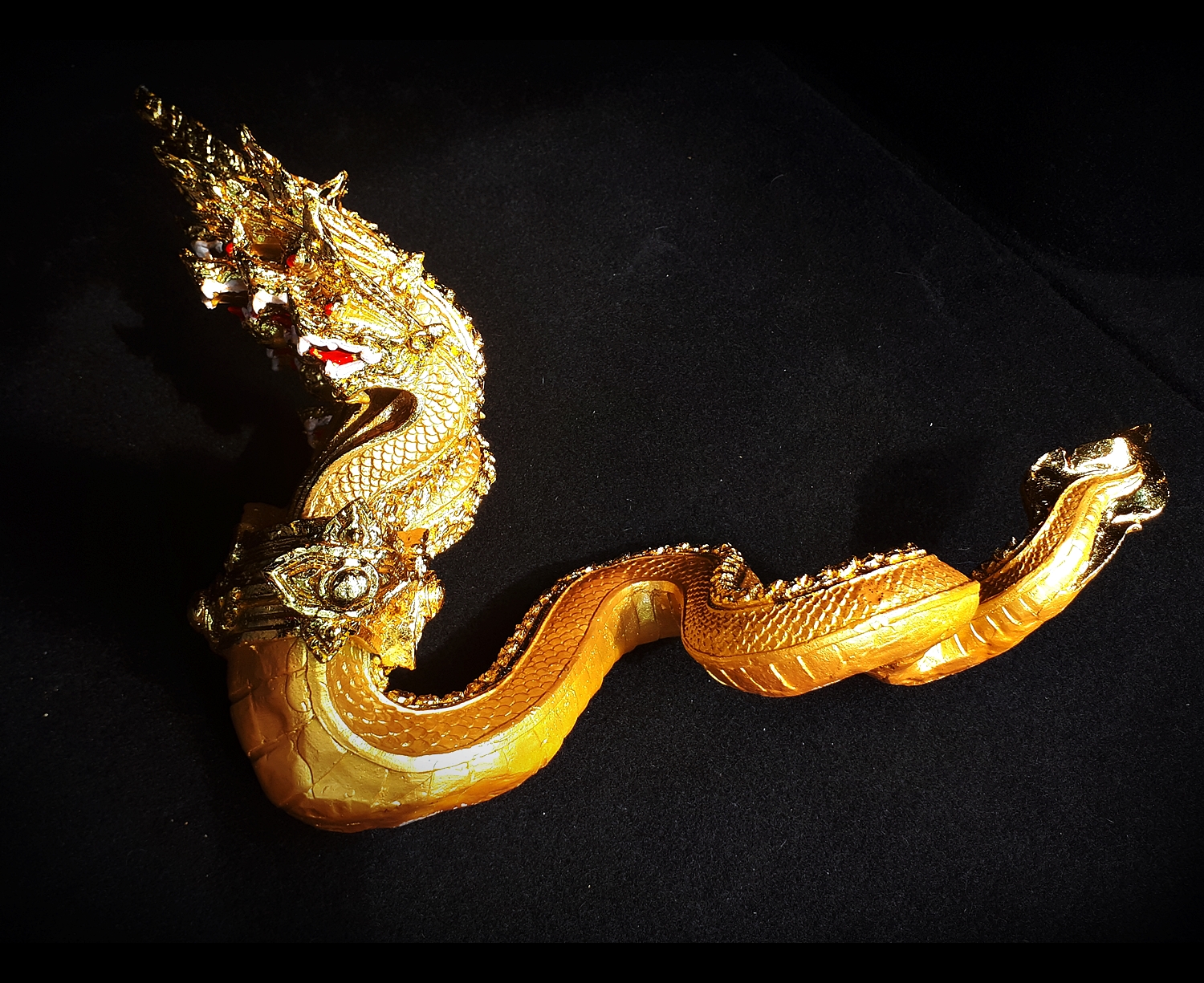 รูปหล่อ พญานาค อนันตนาคราช 7เศียร เลื่อย สีทอง เนื้อโลหะ (ปิดทอง ชุบทองด้าน ยาว14นิ้ว สูง11.5นิ้ว) (ขายปลีก ขายส่ง งานฝีมือสั่งทำหล่อ)