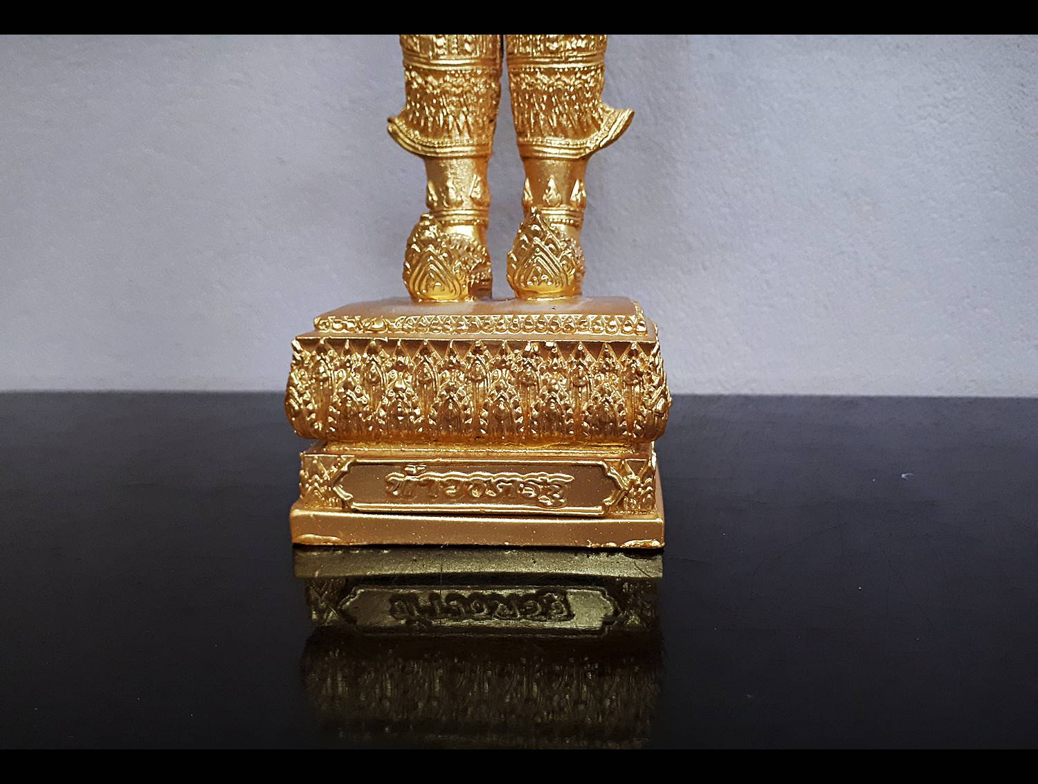 รูปหล่อ ท้าวมหาราชทั้งสี่ (ท้าวจตุโลกบาลทั้งสี่ : เวสสุวรรณ ธตรฐ วิรูปักษ์ วิรุฬหก) ท้าวมหาราชทั้ง4องค์ (เข้าพิธีปลุกเสก เรียบร้อย ที่วัดท่าซุง ปี2556) องค์ใหญ่ขนาดบูชา สูง50ซม