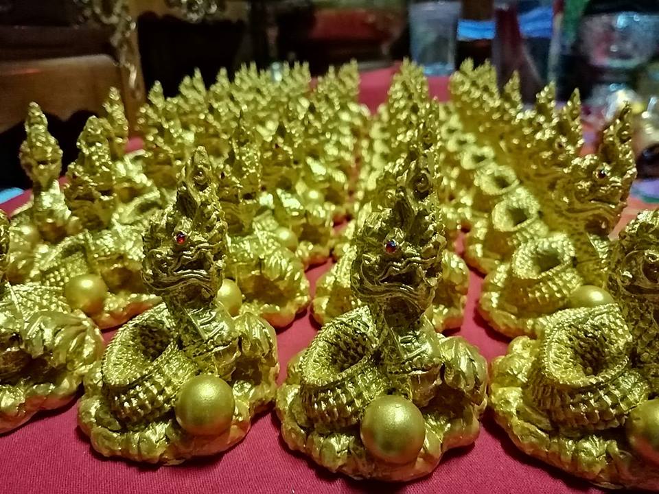 รูปหล่อ พญานาค เนื้อเรซิ่น (คุณภาพเกรดA) (ตาเพชรสีแดง) (สูง7.9ซม) (ขายปลีก ขายส่ง)