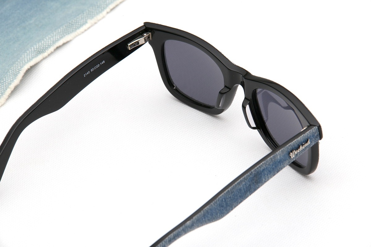 แว่นกันแดด Weekend Jeans - Black