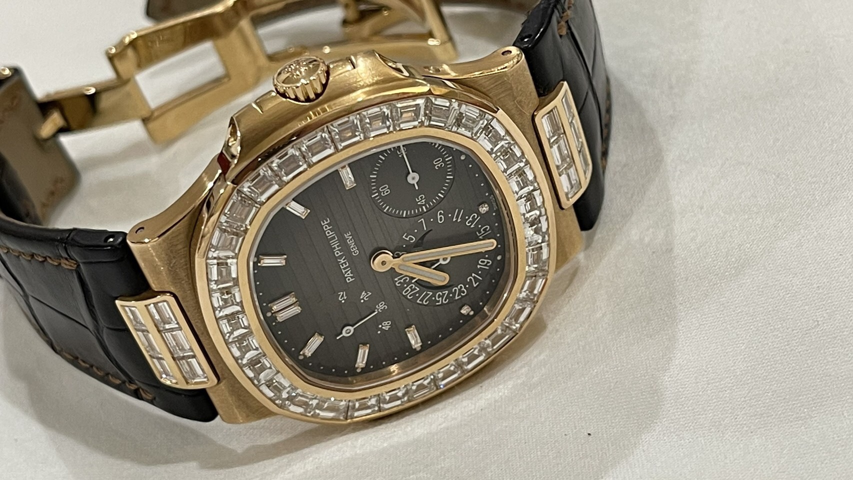 นาฬิกาPatek 5724R-001