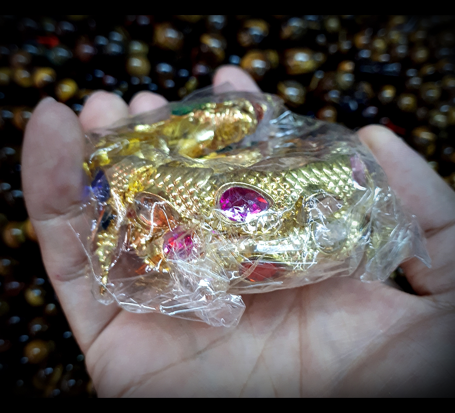 กำไร พญานาค เนื้อโลหะ ประดับพลอยสี