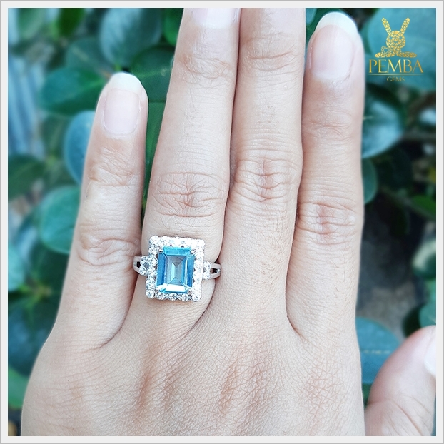 แหวนสกายบลูโทแพซ(Sky Blue Topaz) สีท้องฟ้าสดใส สบายตา