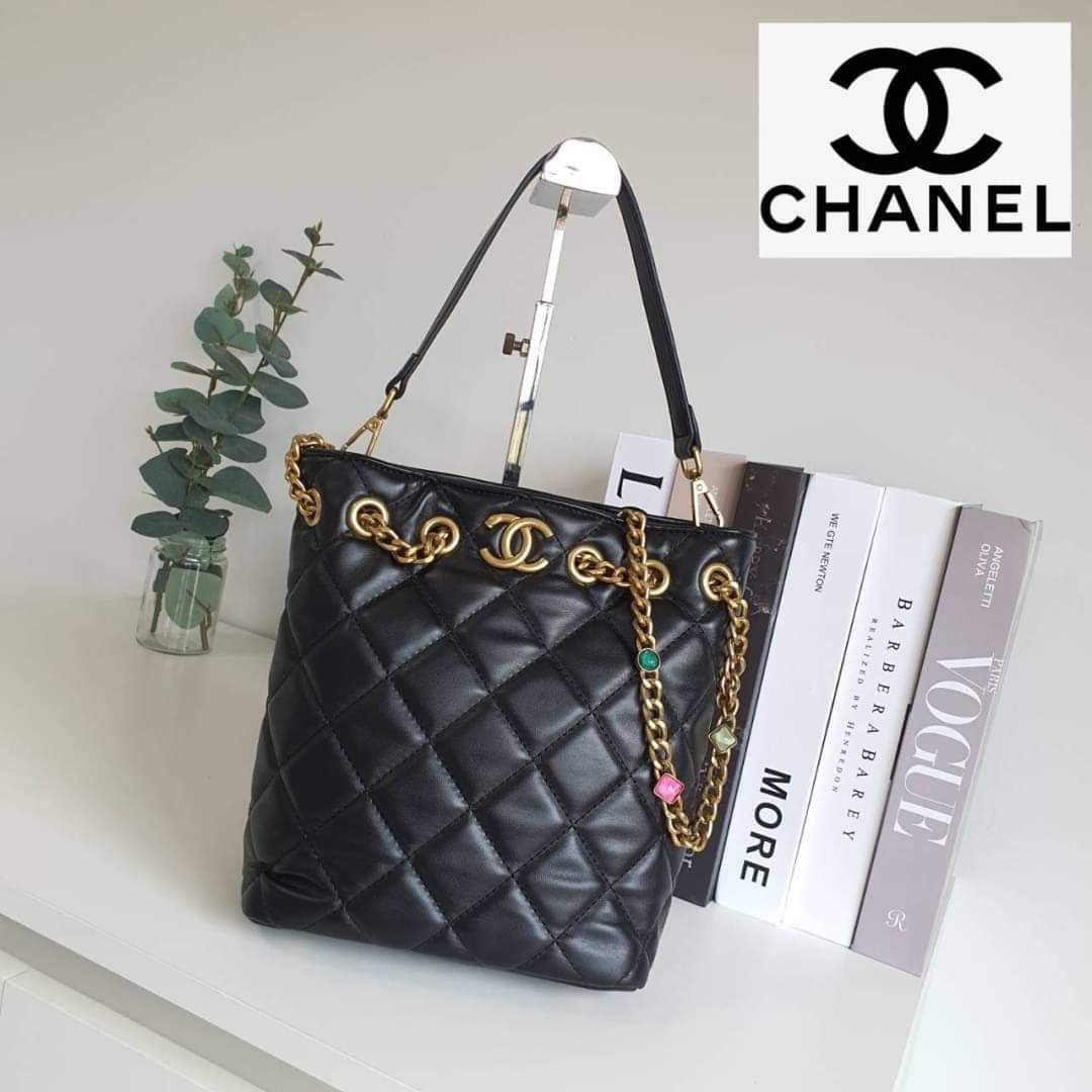 กระเป๋าทรงขนมจีบหรู จากงาน CHANEL VIP GIFT(GIFT WITH PURCHASE) (แอดไลน์ก่อนสั่งซื้อ)