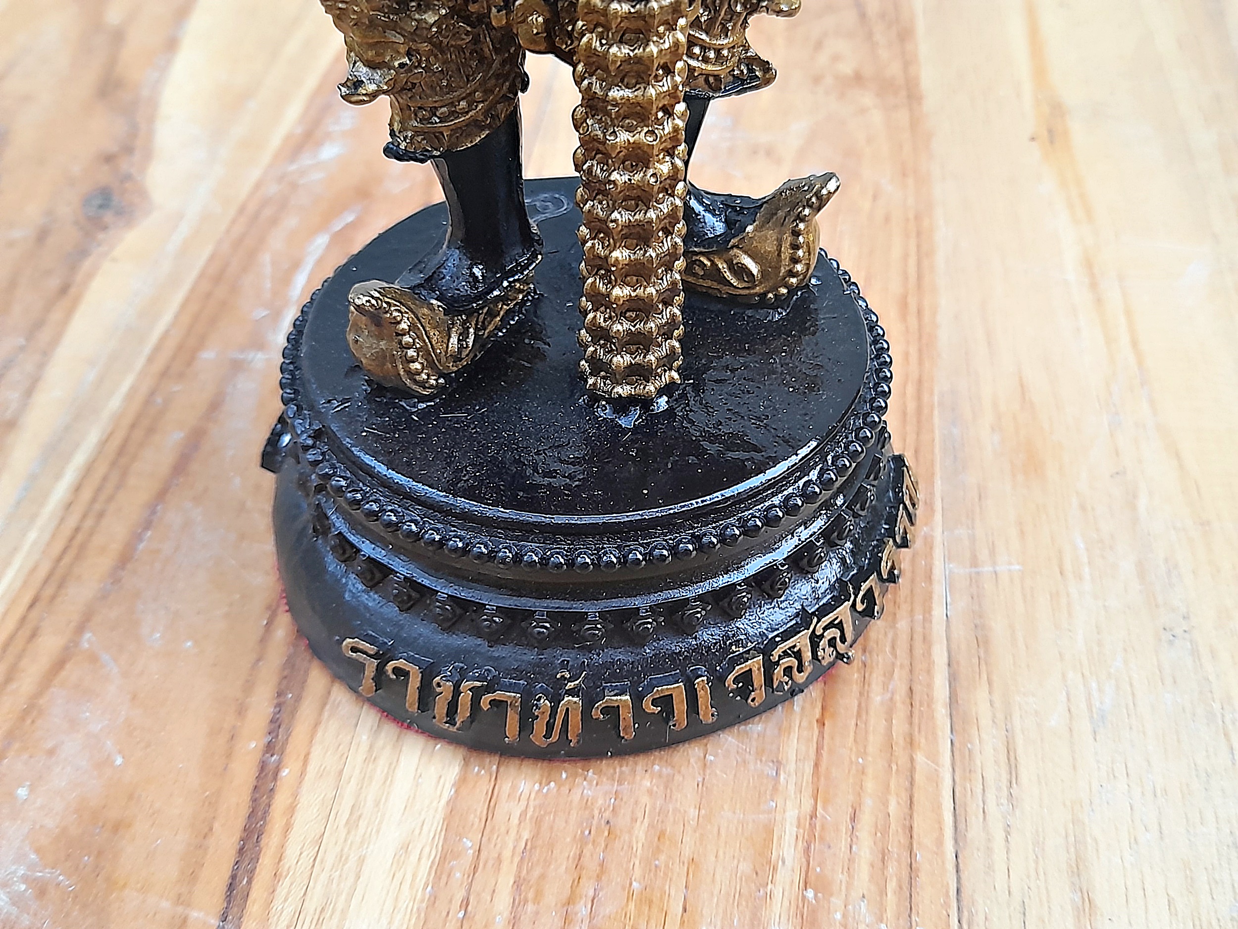 รูปหล่อ ท้าวเวสสุวรรณ สีดำ ชุดสีทอง (สูง 9นิ้ว) เนื้อแร่เหล็กน้ำพี้ ปี2565 #รับประกันแท้