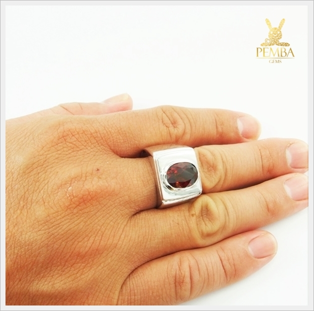 แหวนโกเมนแท้ เงินแท้ ชุบทองคำขาว ใส่เพิ่มความมั่นใจ