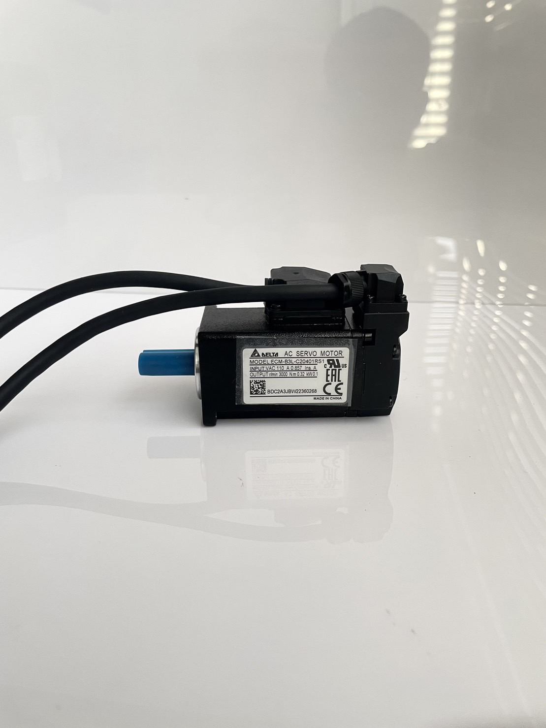 Delta AC Servo Motor Model:ECM-B3L-C20401RS1 100W (without brake)