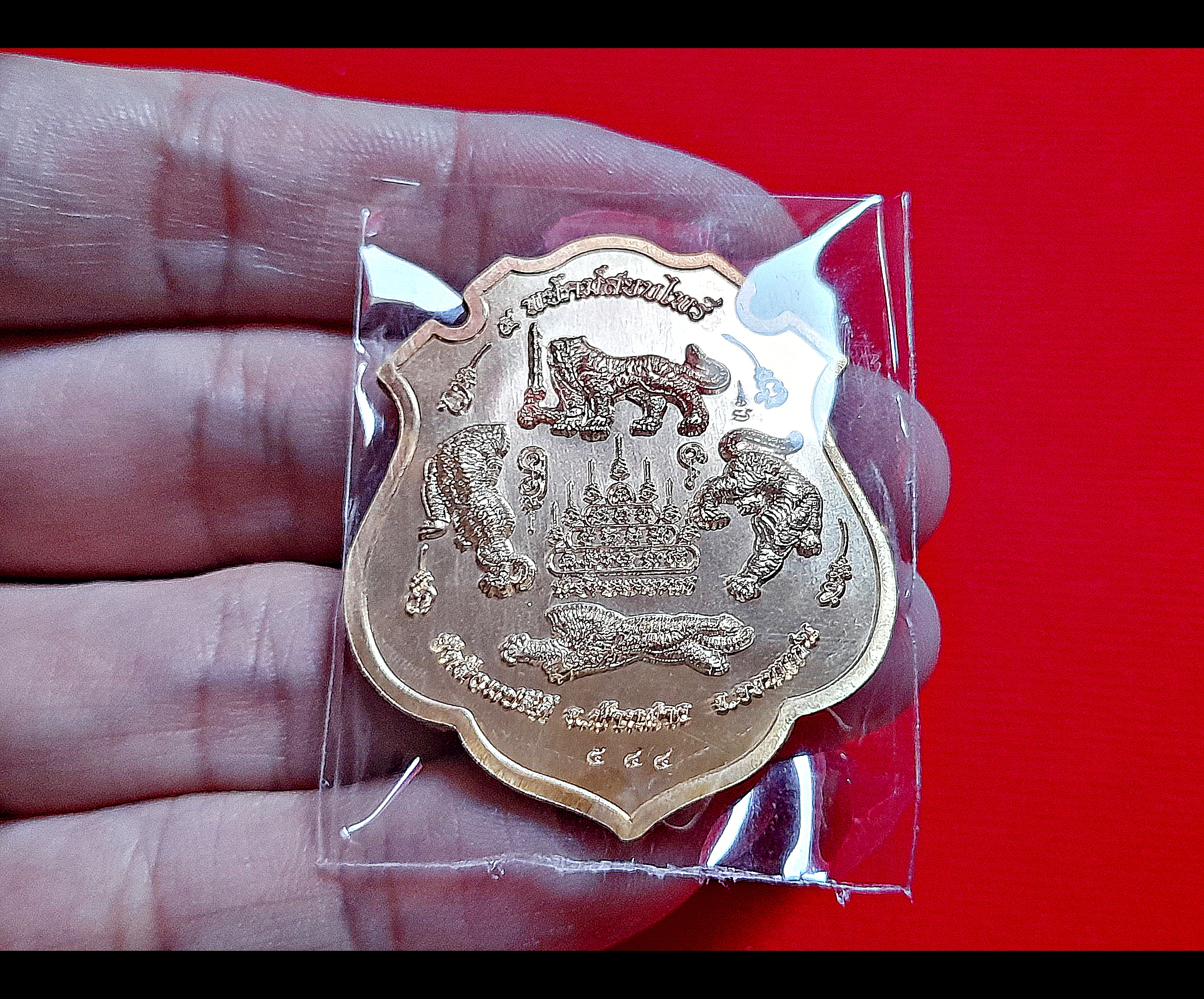 เหรียญเสือหัวขาด เสือ 5 ตัว 5 พยัคฆ์สยบไพรี เนื้อสัตตะโลหะ ลงยาลายเสือ หน้ากากเงินแท้ ปี2564 #รับประกันแท้ #เลขโค็ดสวย๕๔๔