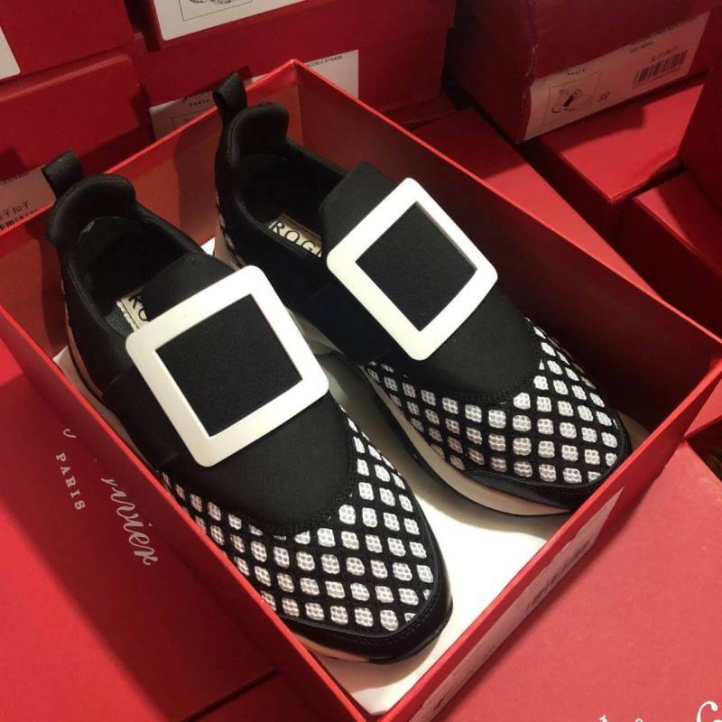 รองเท้าผ้าใบ rv sneakers มีหลายลาย สีขาว เทา ดำ