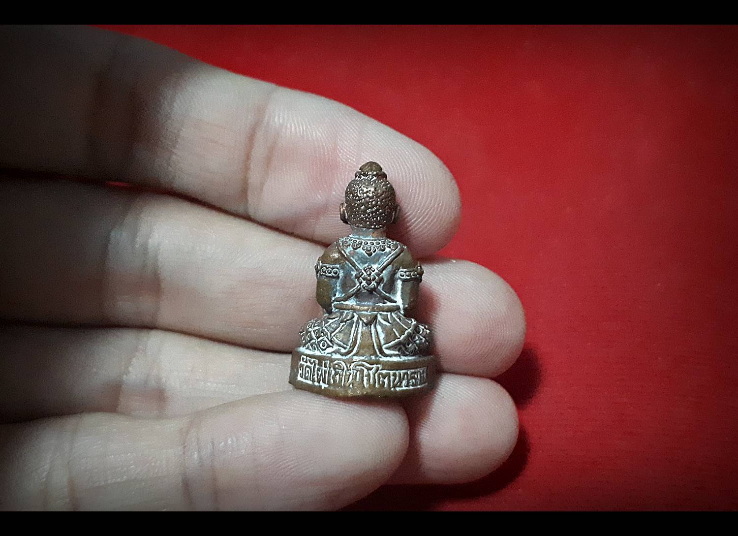 กุมารทองเทพ อุดมโชค วัดไผ่เงิน ใต้ฐานฝังตะกรุดเมตตามหานิยม ปี2555 - หลวงพ่อรักษ์ ปลุกเสก